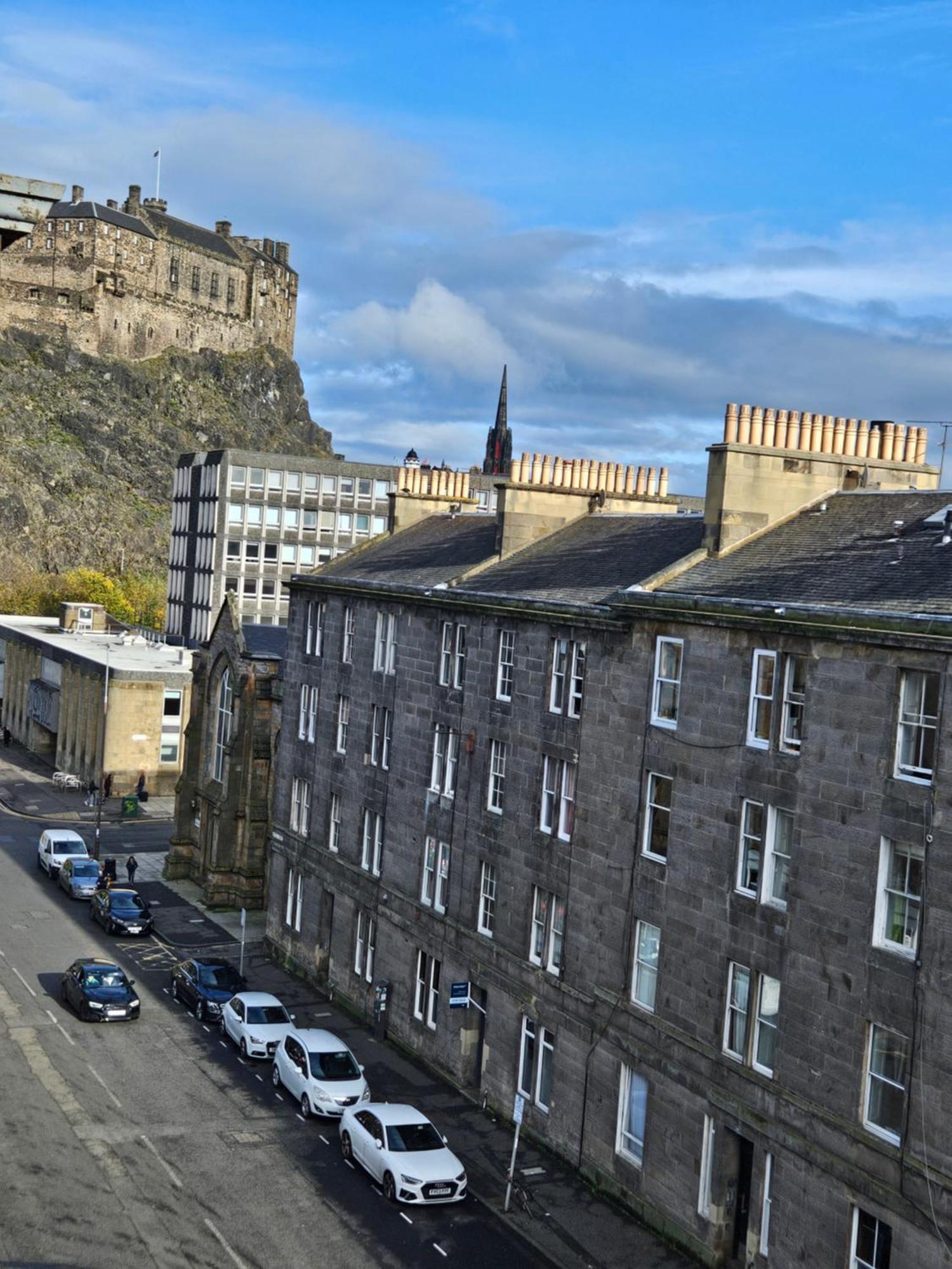 No15 Castle View Apartment Edinburgh Exterior photo